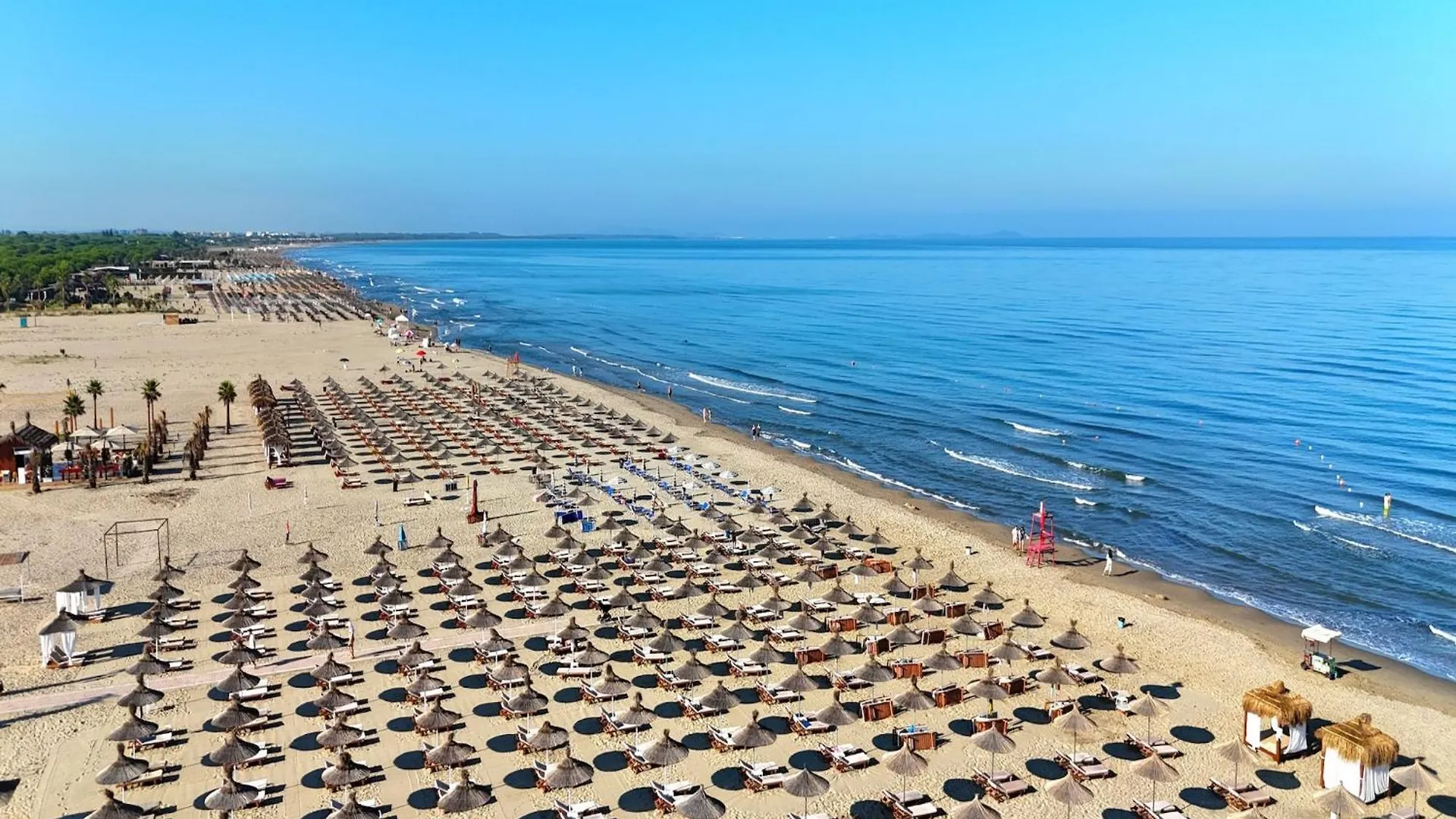 شقة Comfortable Beachside Stay In Gated Resort Plazhi San Pietro ألبانيا